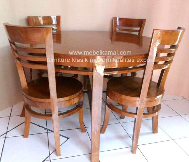 Meja Makan Bulat 4 Kursi Cocok Untuk Rumah Minimalis Atau Cafeteria